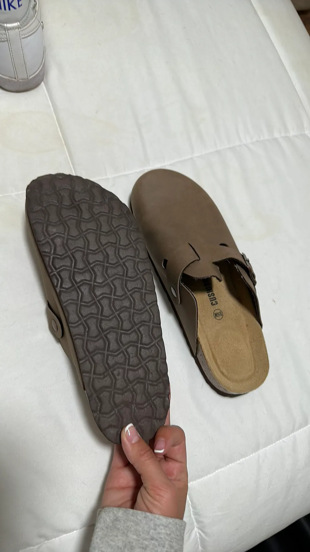 Cushionaire Boston Clogs - Image 2