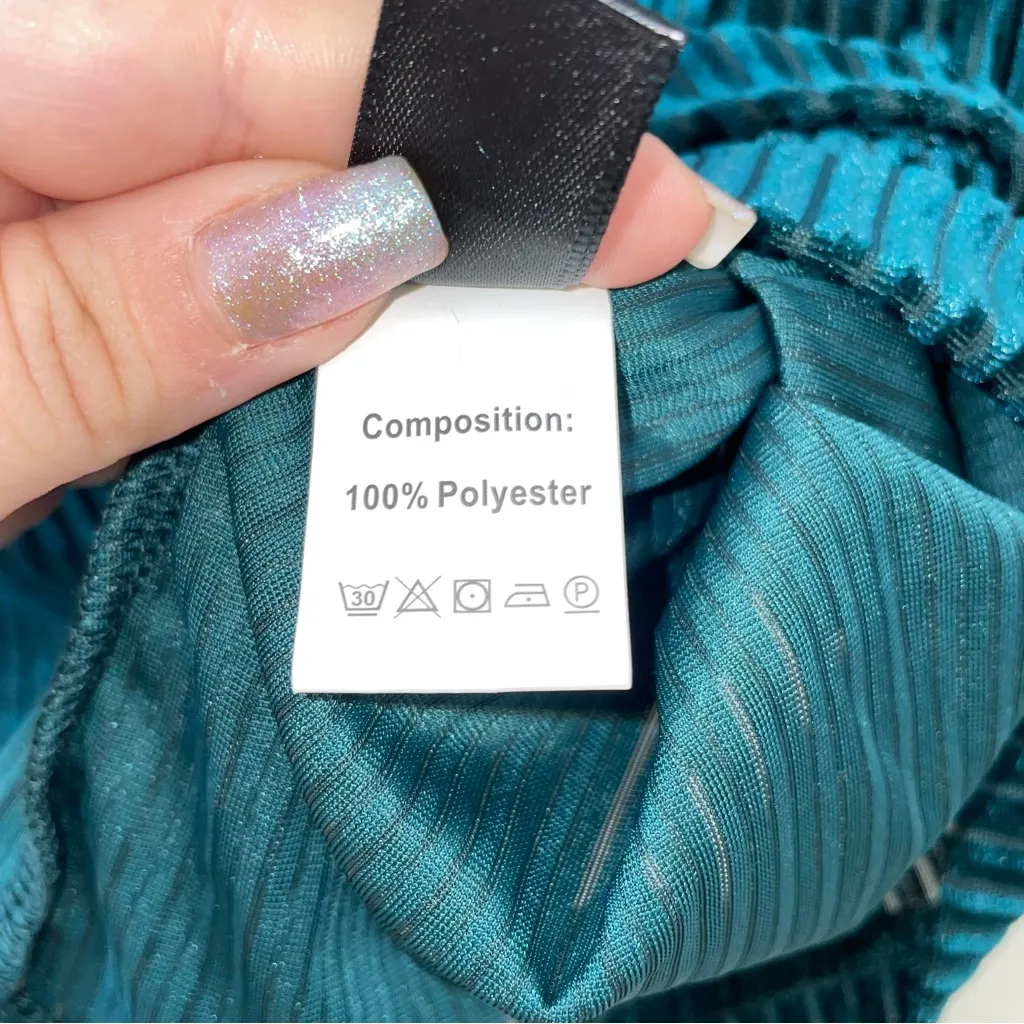 Shein Teal Green Velvet Burnout Stripes Women's Top with Puff Sleeve Size 2X - Image 4