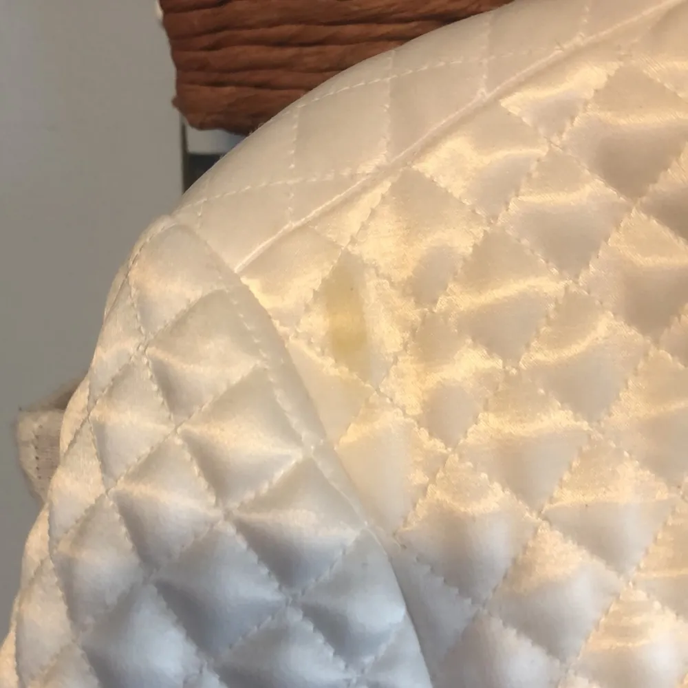 Woman’s Anne Klein Lightweight Jacket - Image 4