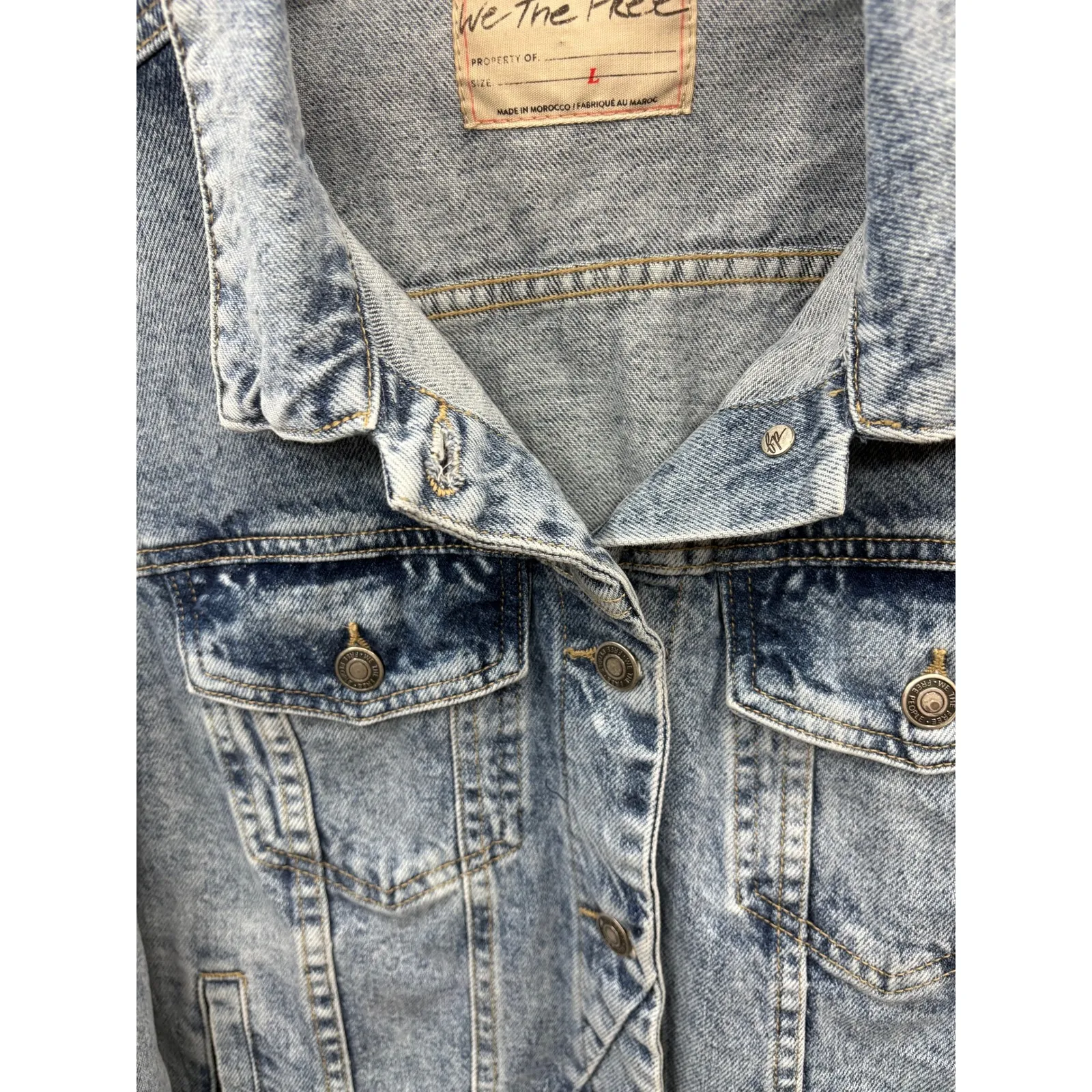 Free People Women's Rumors Seamed Light Wash Denim Classic Jacket Grunge Size L - Image 3