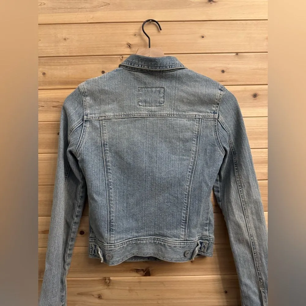 Hollister Y2K  Size Small Light Wash Stretchy Cotton Button Front Denim Jacket - Image 8