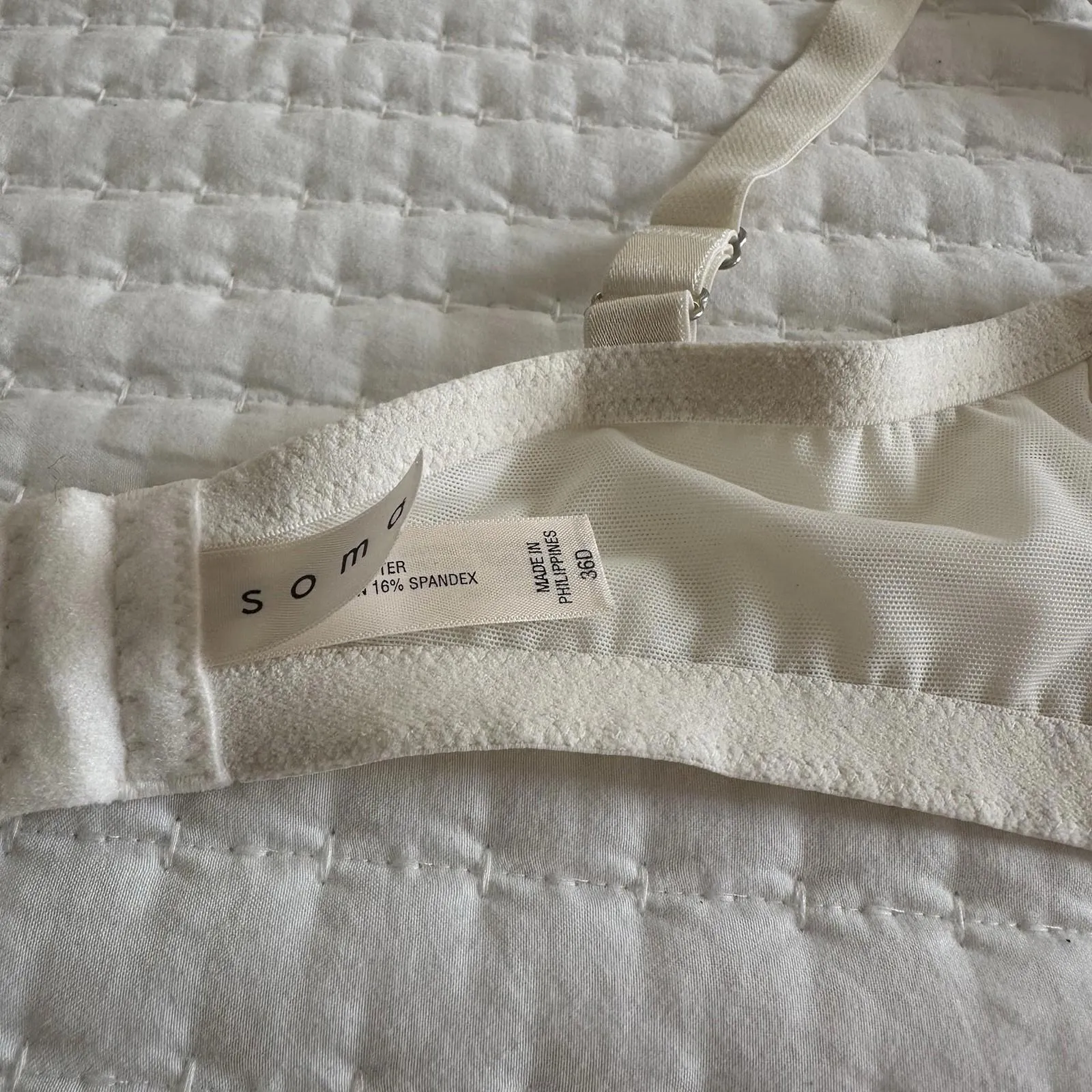 Soma Ivory Embroidery Lace & Mesh Semi Sheer Unlined Bra 36D Underwire Size undefined - Image 7