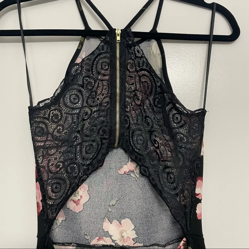 Windsor Floral and Lace Romper - Image 3