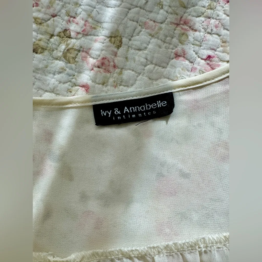 Ivy & Annabelle Vintage Inspired Cream Sheer Robe White Size undefined - Image 7