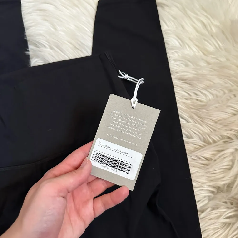EVERLANE The Perform Legging In Black - Image 8