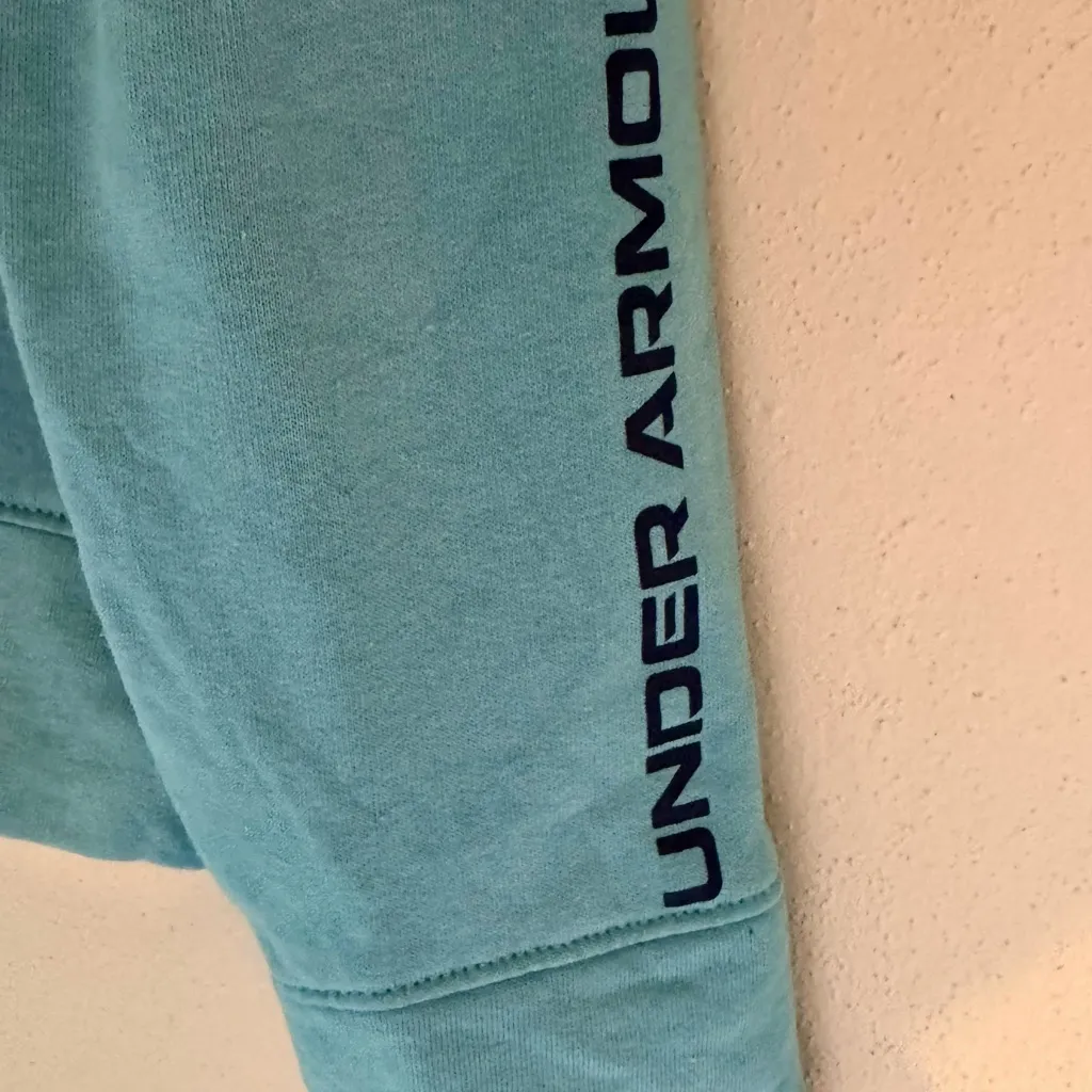 Under Armour S Women's Shoreline Pullover - Image 5