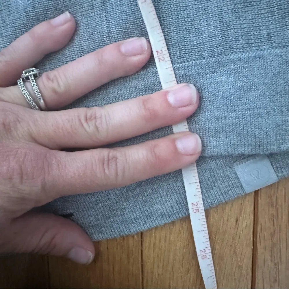 Lululemon Crew Neck Sweater - Image 5