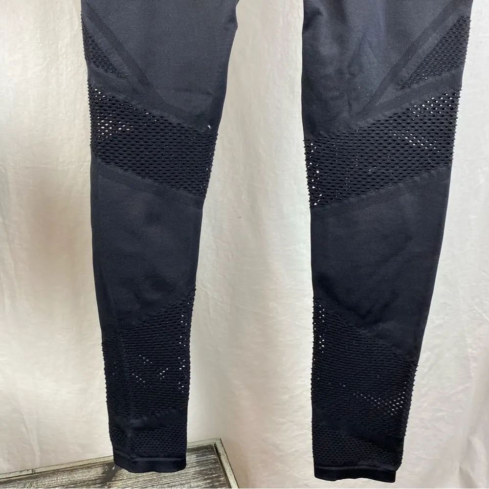 Fabletics Black Mosaic Seamless High Waist 7/8 Compression Leggings XS - Image 5