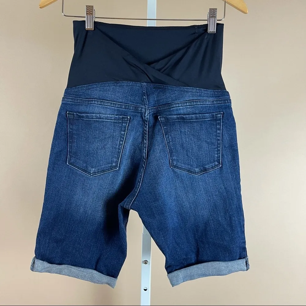 Isabel Maternity Size 6 Bermuda Denim Shorts Medium Wash Summer Beach Vacation - Image 2