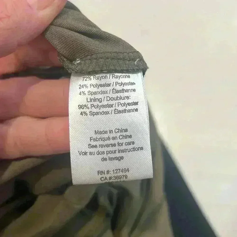 Heartloom army green jumpsuit size medium. In perfect condition! - Image 13