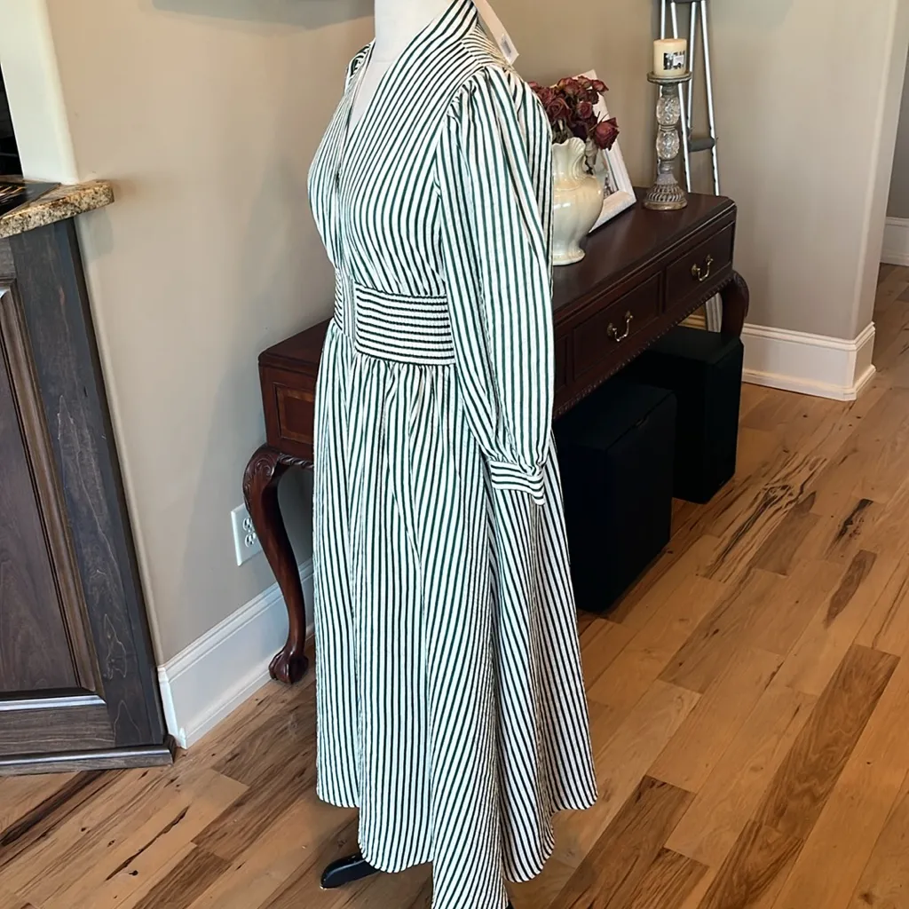 Entro Brantley Dress Green Cream Smocked Waist Fit and Flare Flowy New - Image 8