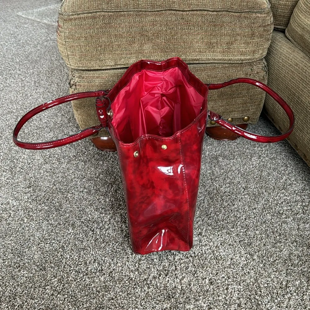 New tote bag, heavy shiny vinyl Red - Image 3