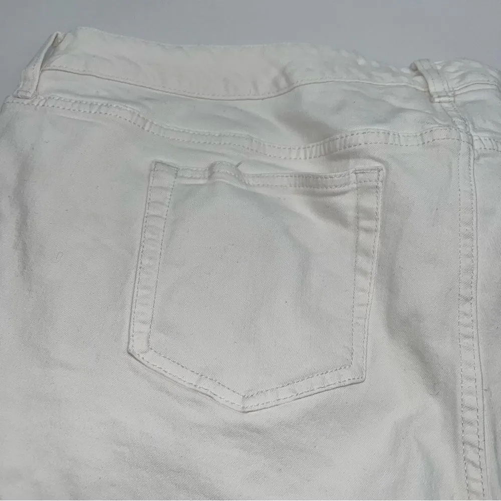 Torrid Women's White Cotton Blend Summer Mom Jean Shorts w/Leg Vents-Size 24 - Image 3