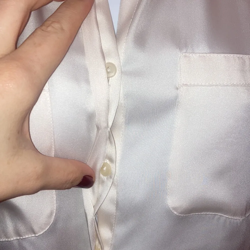 Cream Off White Liz Claiborne Button Down Shirt Size Small - Image 5