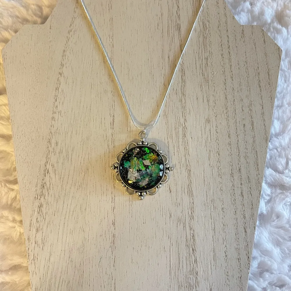 Handmade green and silver glass gem galaxy pendant necklace - Image 5