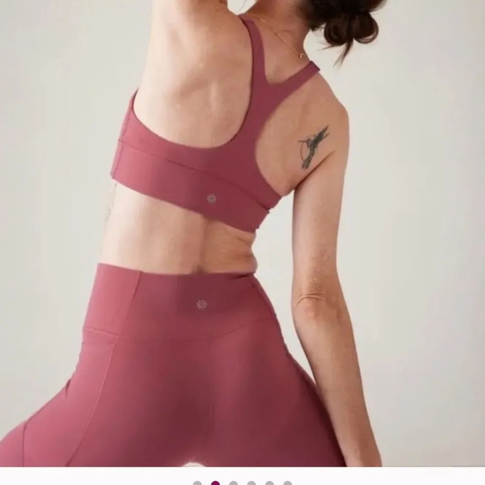 Athleta Transcend Plunge Bra 34 D/DD - Image 3