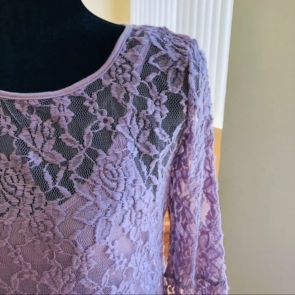 Ultra Flirt Women’s Juniors Lace Bell Sleeves Top - Image 3