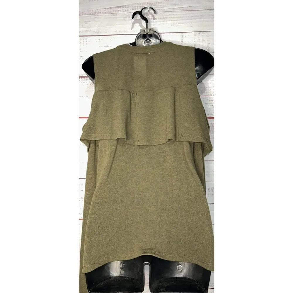 New With Tags Women’s Hayden Los Angeles Boutique Cold Shoulder Top Small - Image 3