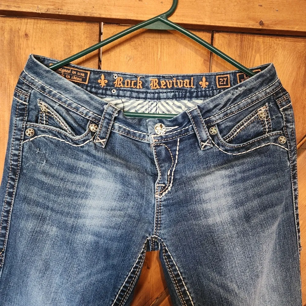 Rock Revival womans Leah jeans. Size 27 - Image 3