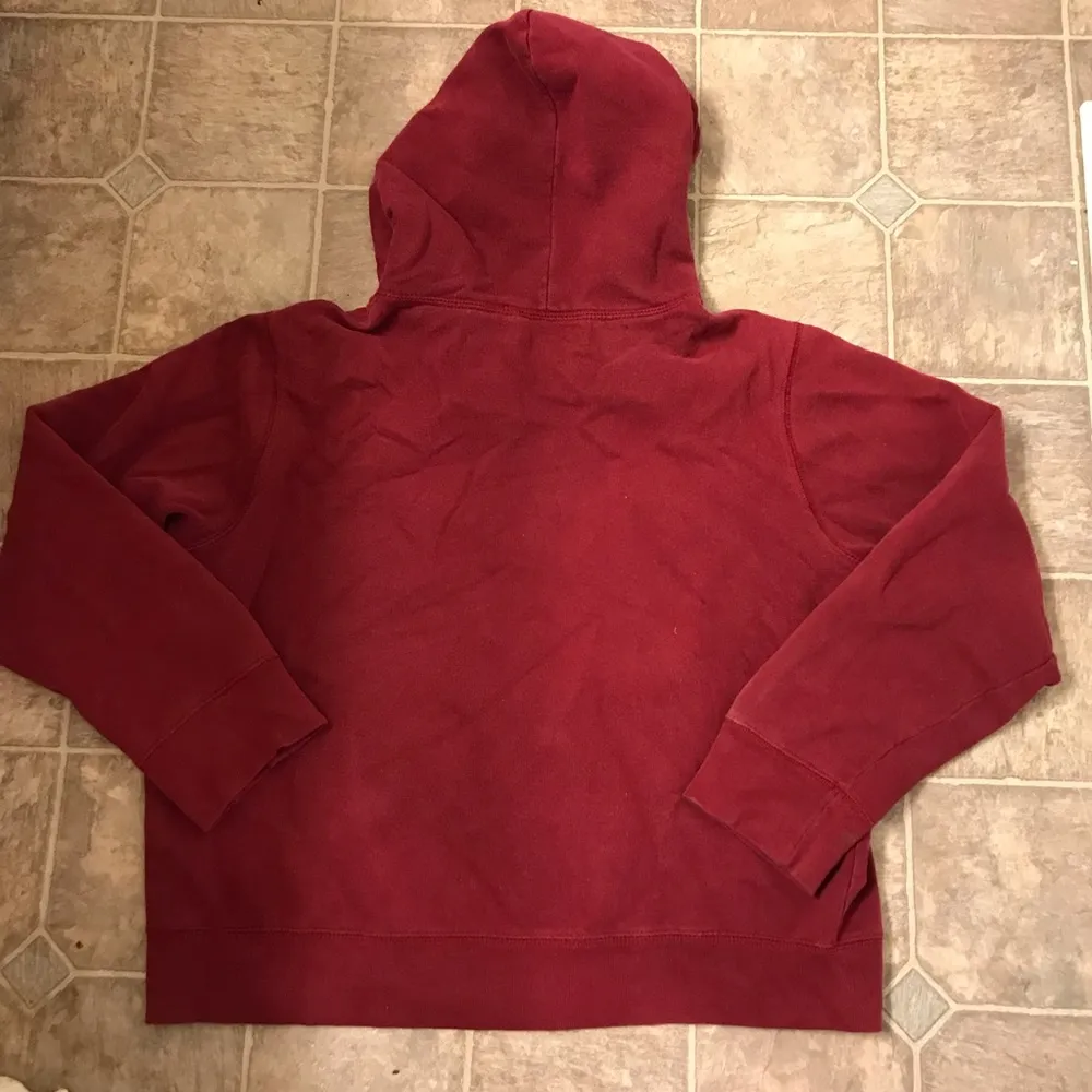 Burgundy medium Aeropostale hoodie w/ pink letters - Image 3