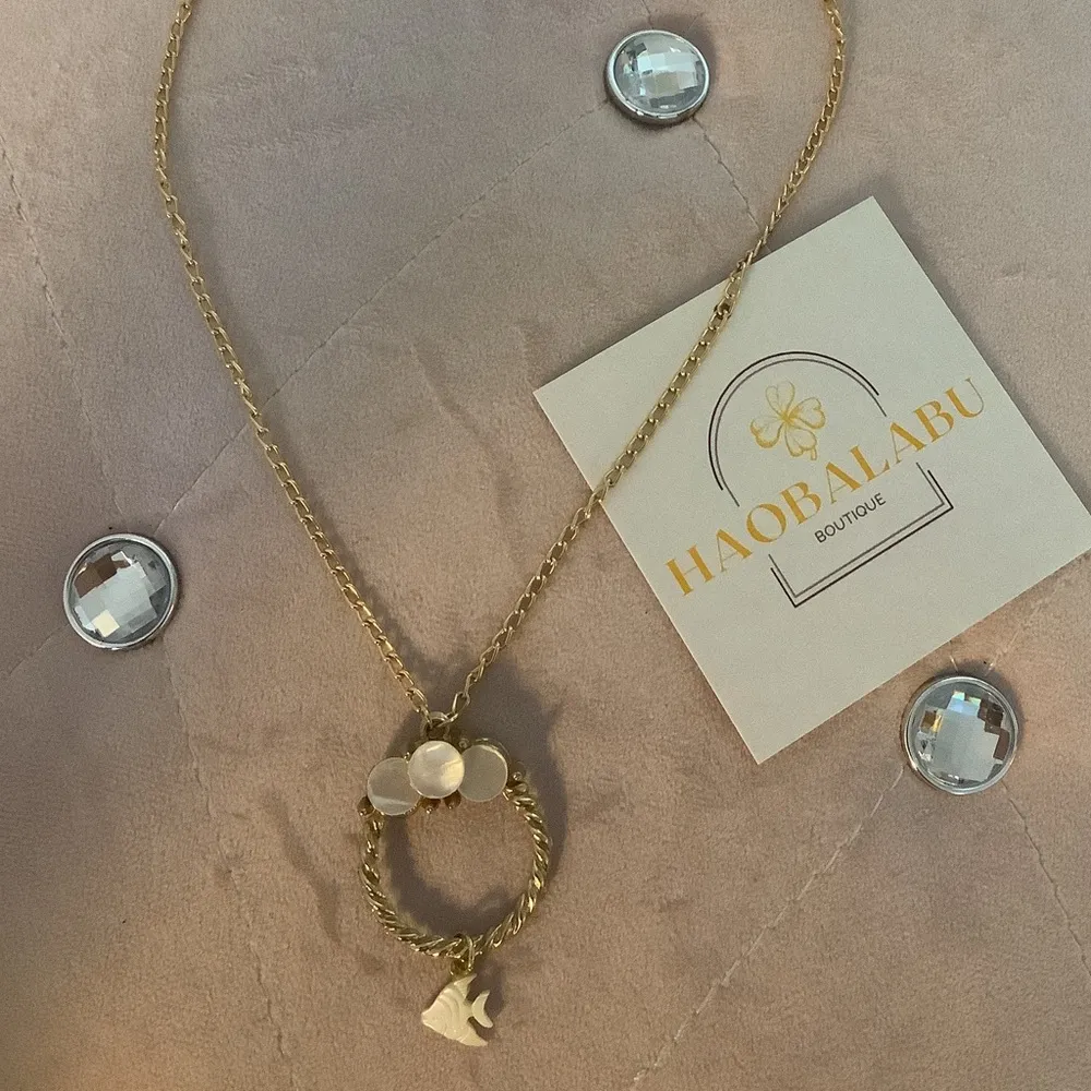 Vintage tiny fish necklace - Image 4