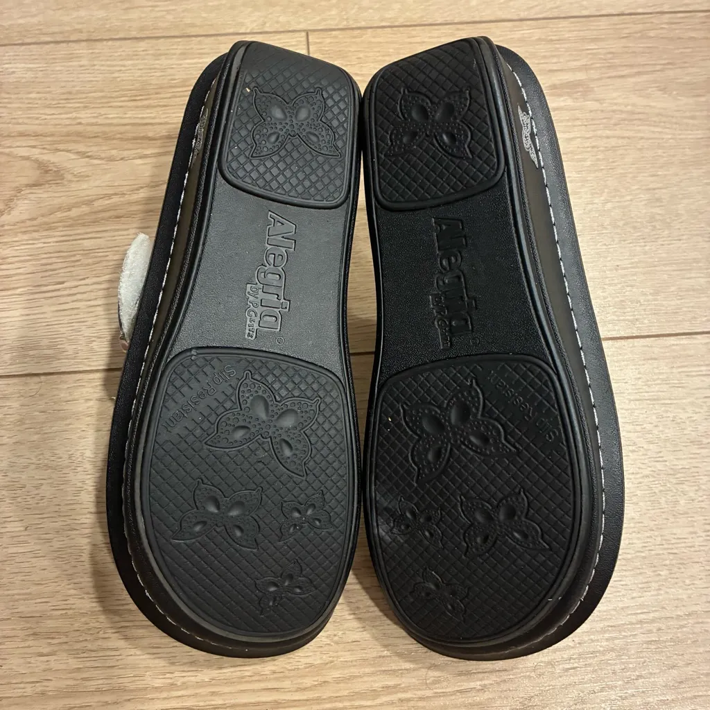 Alegria Women’s Codi COD-886 Silver Adjustable Leather Sandal Size 36/6-6.5 US - Image 6