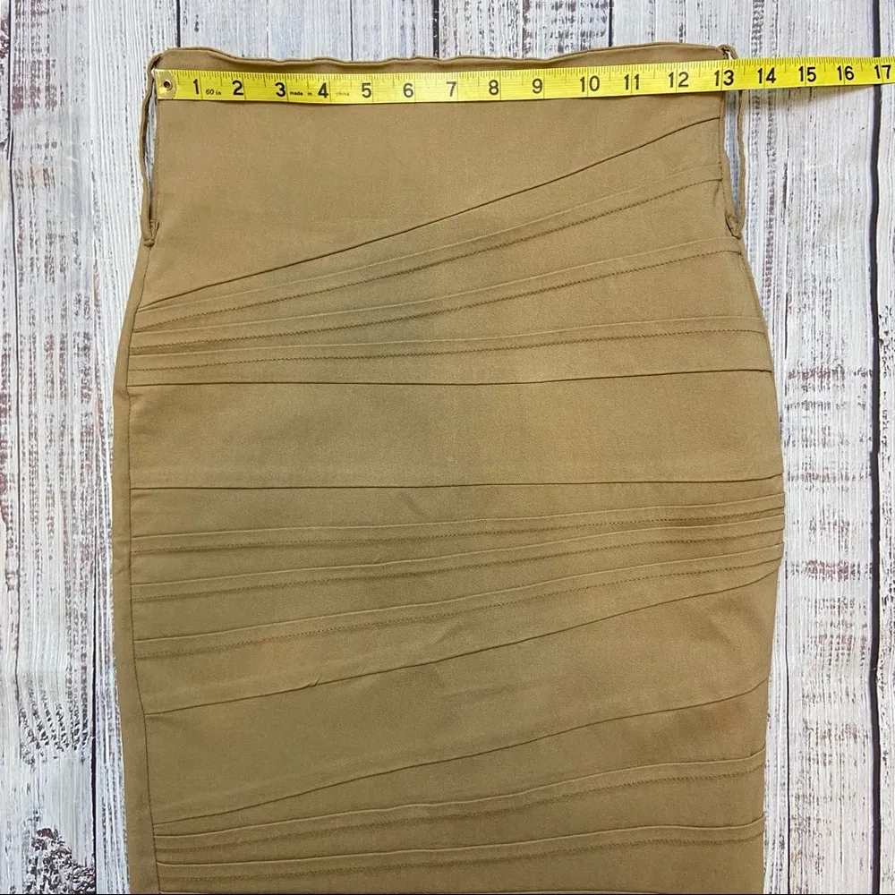 2B Clothing Camel Pencil Skirt. Size Large.  EUC - Image 4