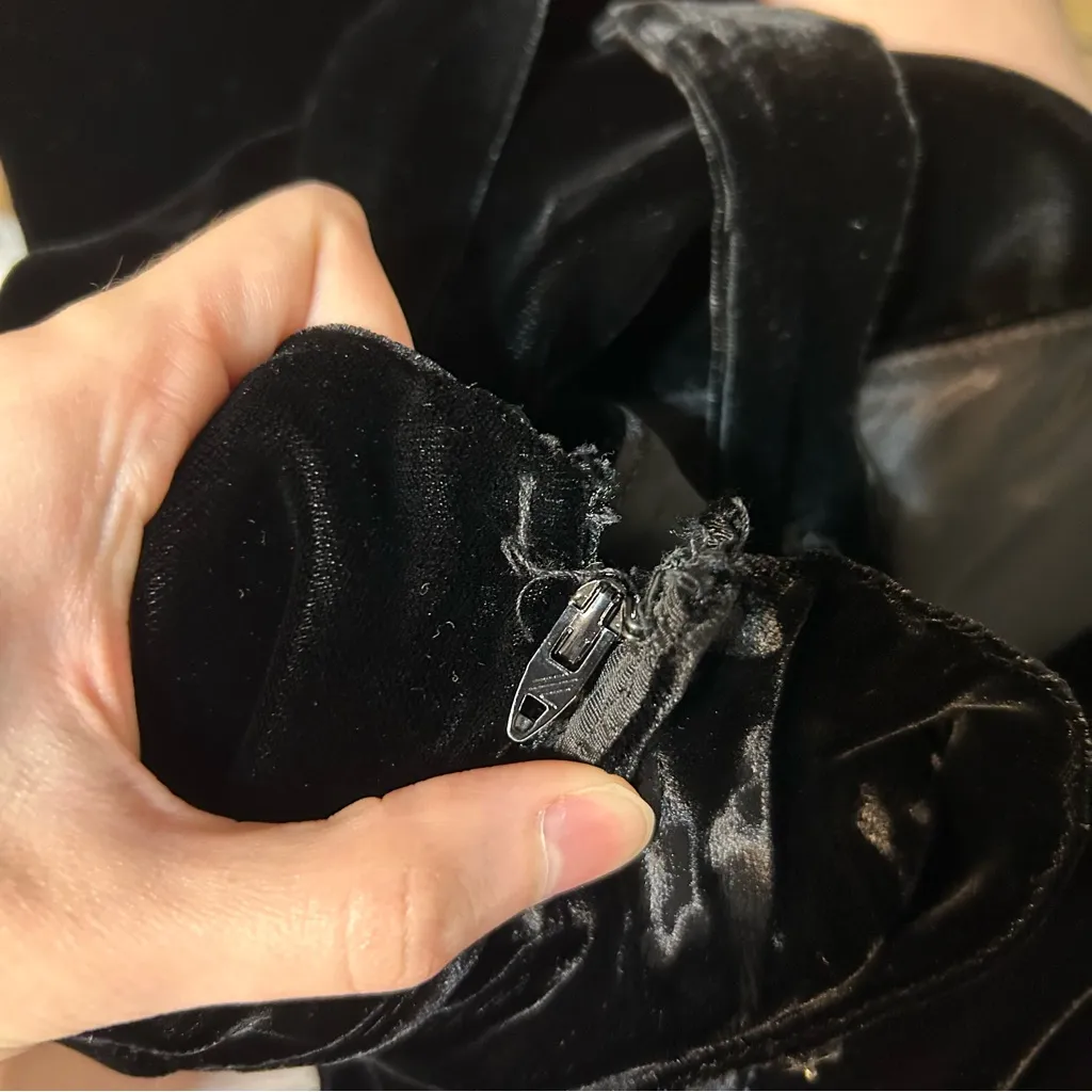 Vintage ILGWU Union Made Black Velvet Maxi Dress Glam Whimsygoth Fairy Regency Size M - Image 11