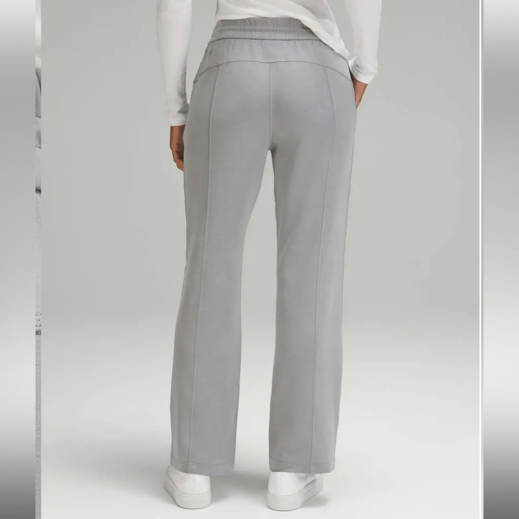 Lululemon Softstreme High-Rise Pant *Short in Rhino Grey Women’s Size 12 - Image 3