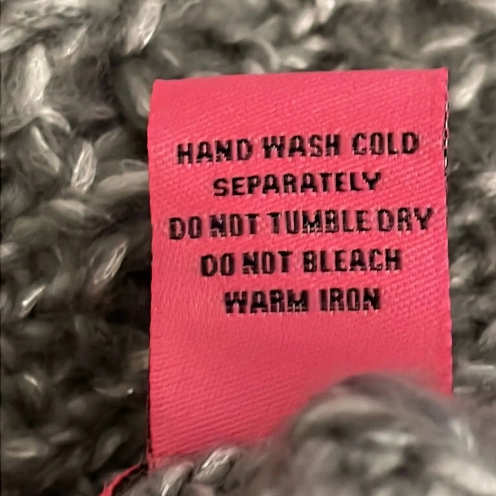 Betsey Johnson Scarf Silver Gray Pearl Beads Infinity Cowl Neck Knit Neck Warmer - Image 8