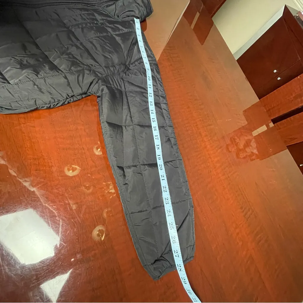 Love Tree Ultra Light Packable Quilted cropped Jacket Black Sz Large - Image 12