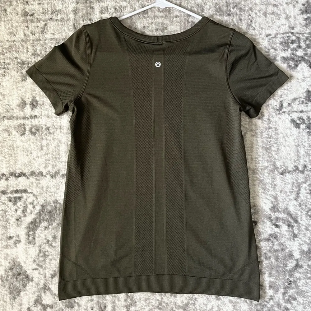 Lululemon  Swiftly Tech Short Sleeve (Breeze) *Relaxed Fit - Image 2