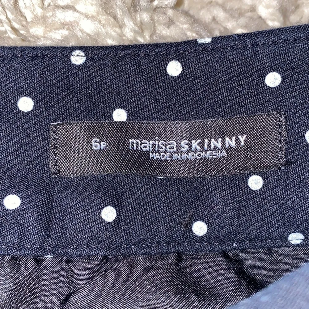 Loft Marisa skinny black and white dot pants. Cotton/spandex. Size 6P. - Image 8