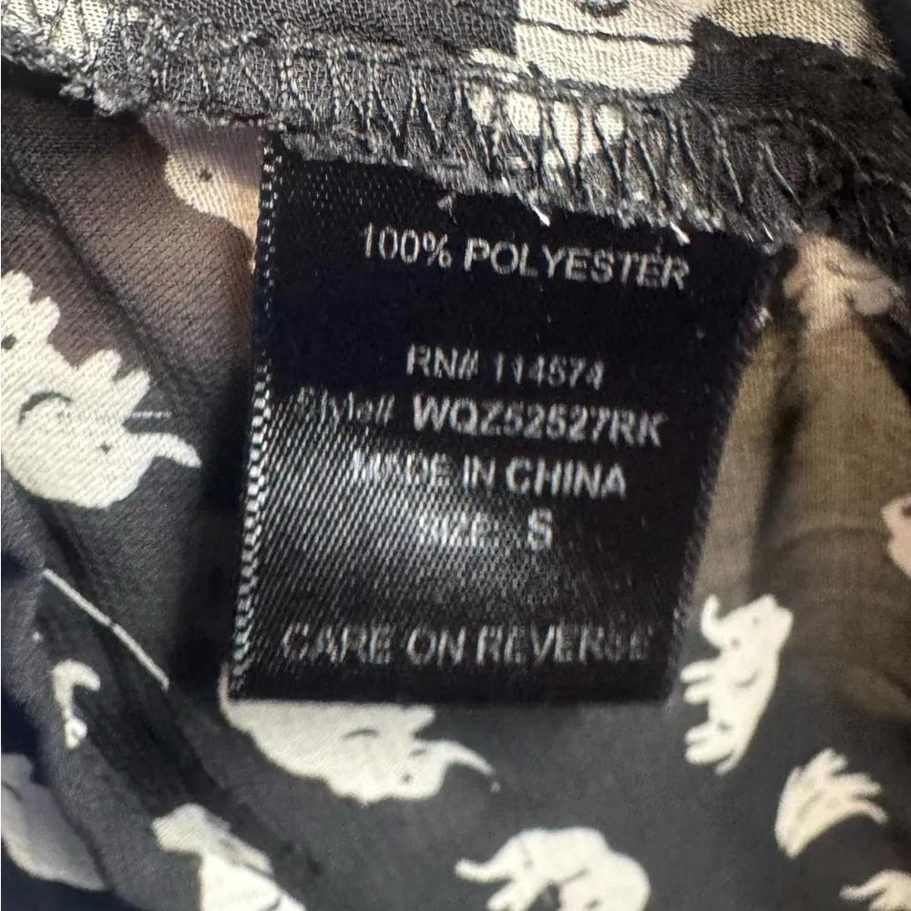 black and white elephant print vneck long sleeve top size small - Image 7