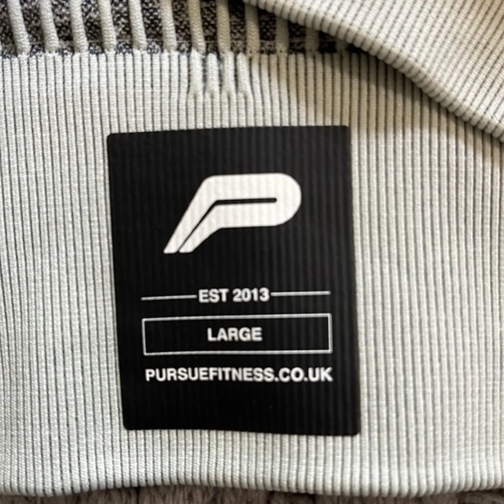 PURSUE FITNESS ADAPT GRAY SPORTS BRA NWOT #6991 Size L - Image 3