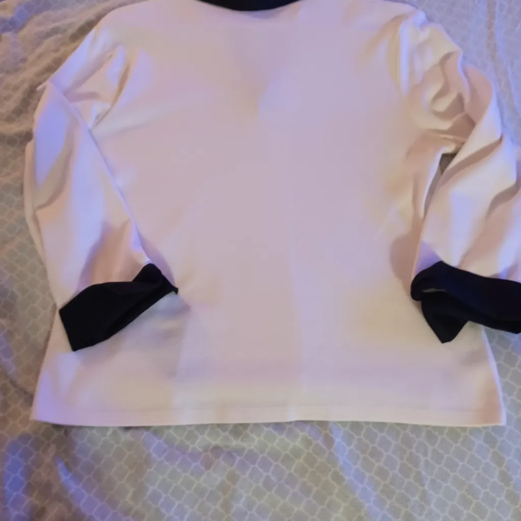 Chaps womens creme medium v-neck black collar knit top - Image 5