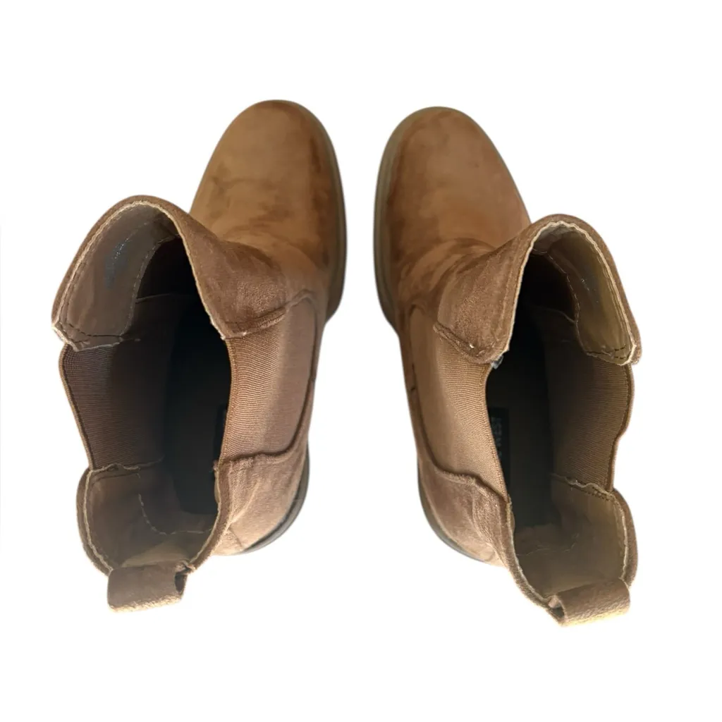 Nine West REAM 2 Chelsea Heeled Booties Natural Suede Block Round Toe Women’s 9 - Image 5