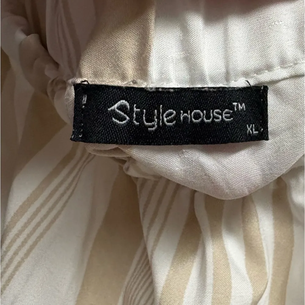 Style House Off The Shoulder Striped Dress w/ Eyelet Detail Size XL - Image 3