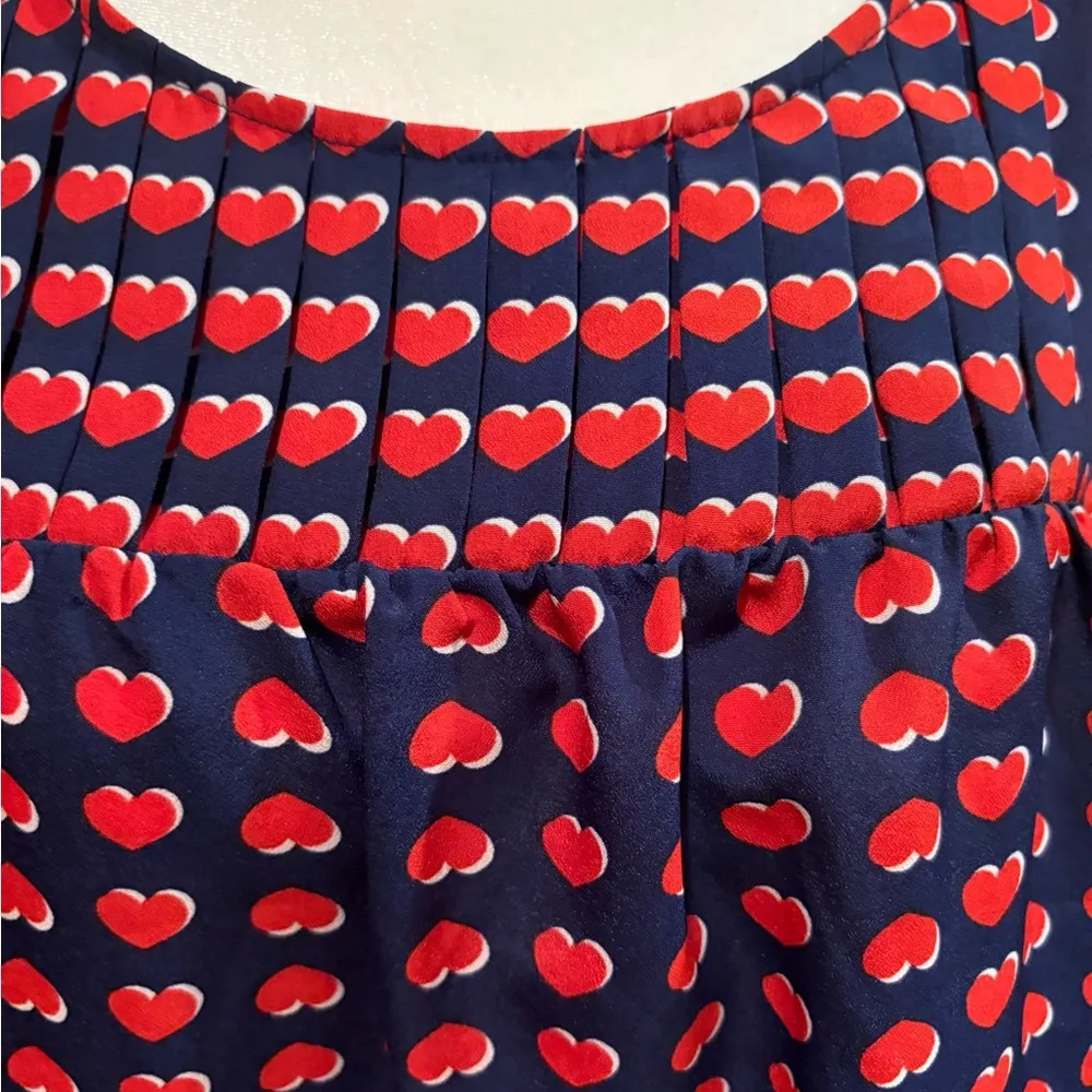 Cynthia Rowley Navy Blue Red Hearts with white shadowed hearts Tank Top Blouse. - Image 3