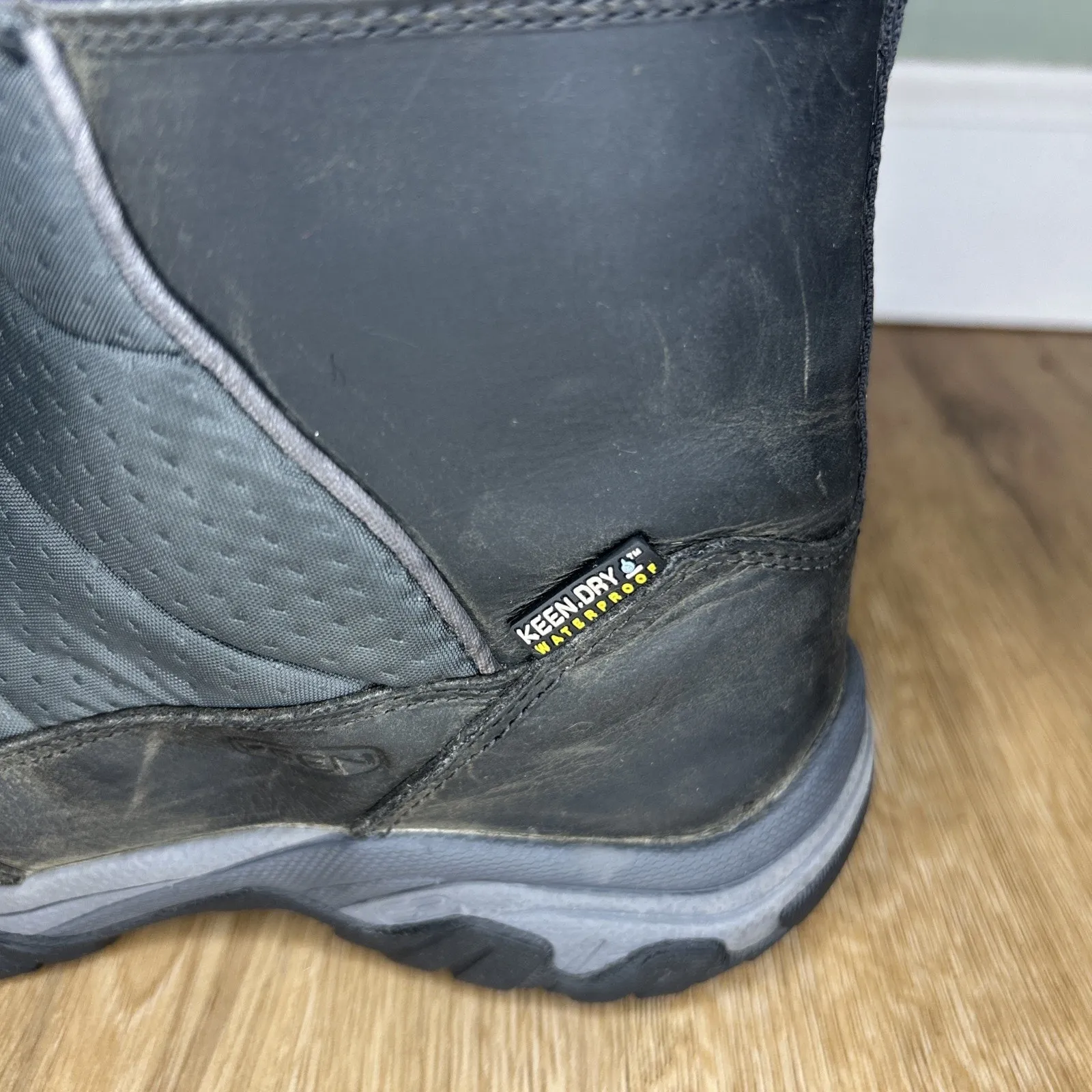 Keen Women’s 7.5 Boots Hoodoo III Low Zip Grey Purple Waterproof Insulated - Image 4