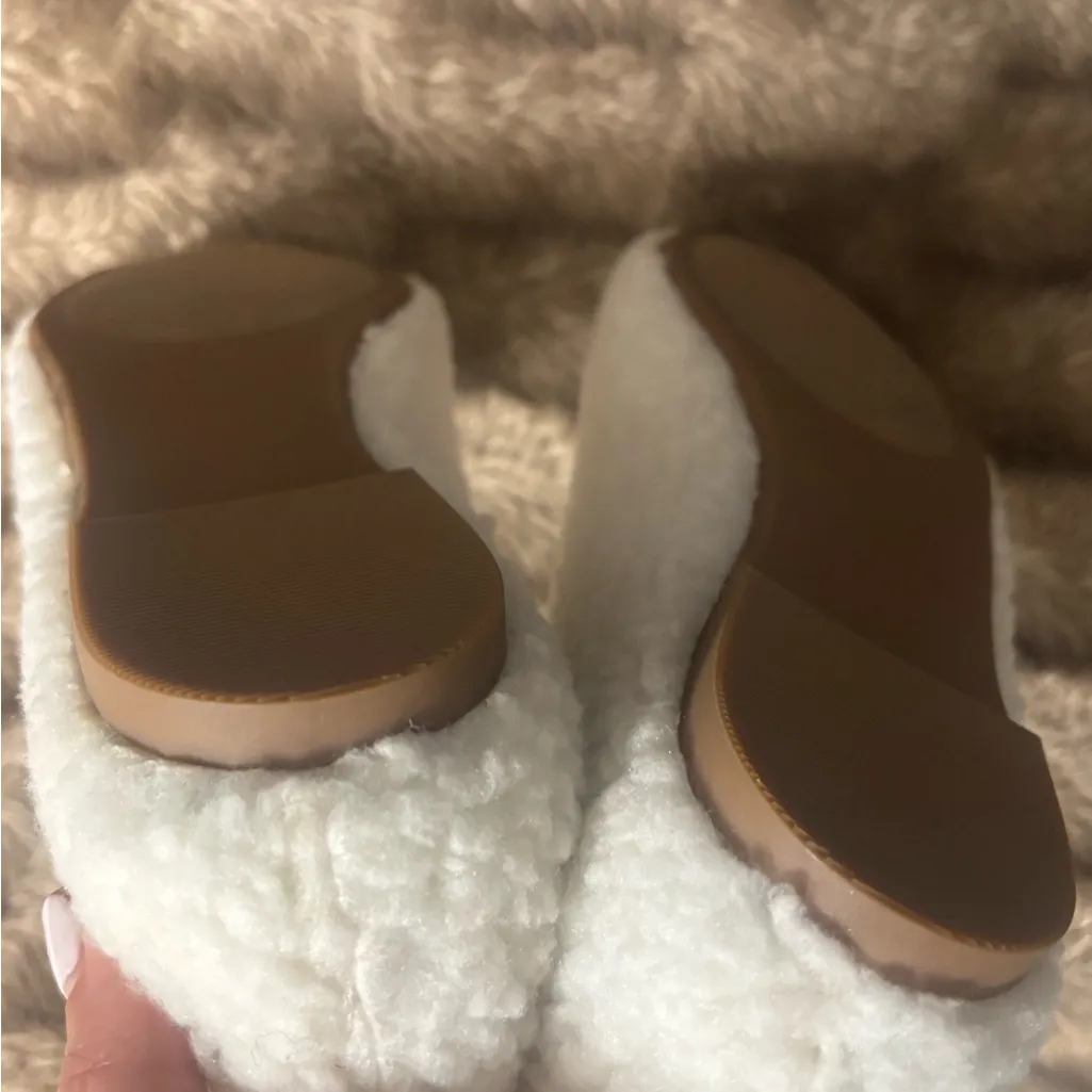 Aqua Womens Ellie Faux Fur Cushioned Insole Ballet Flats - Image 8