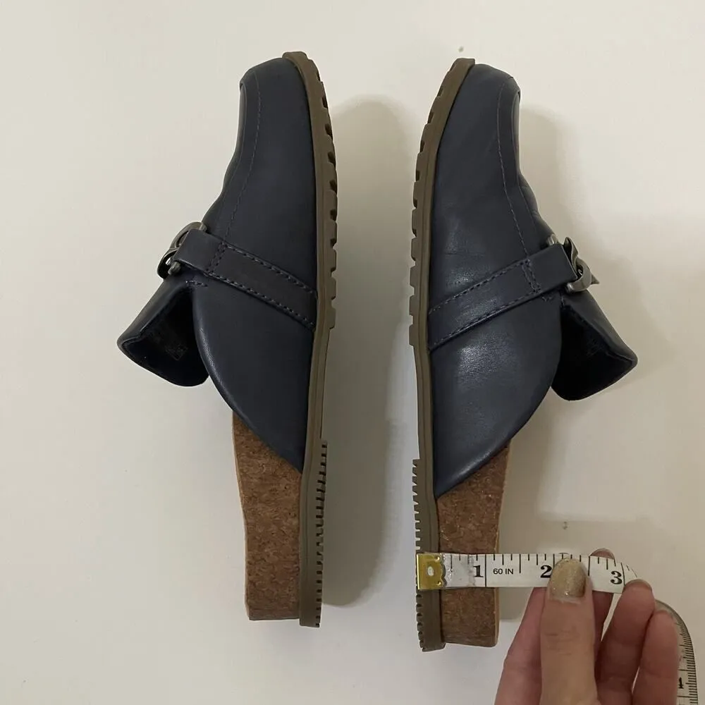 Vionic Georgie Slip On Leather Chain Mule in Navy Size 7 - Image 5