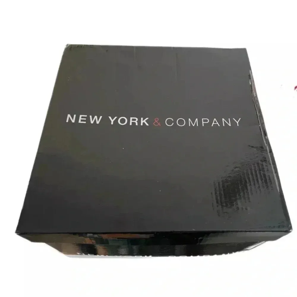 NWT New York & Co Womens Zephyr Crossbody Bag Chocolate White Vegan Leather - Image 6