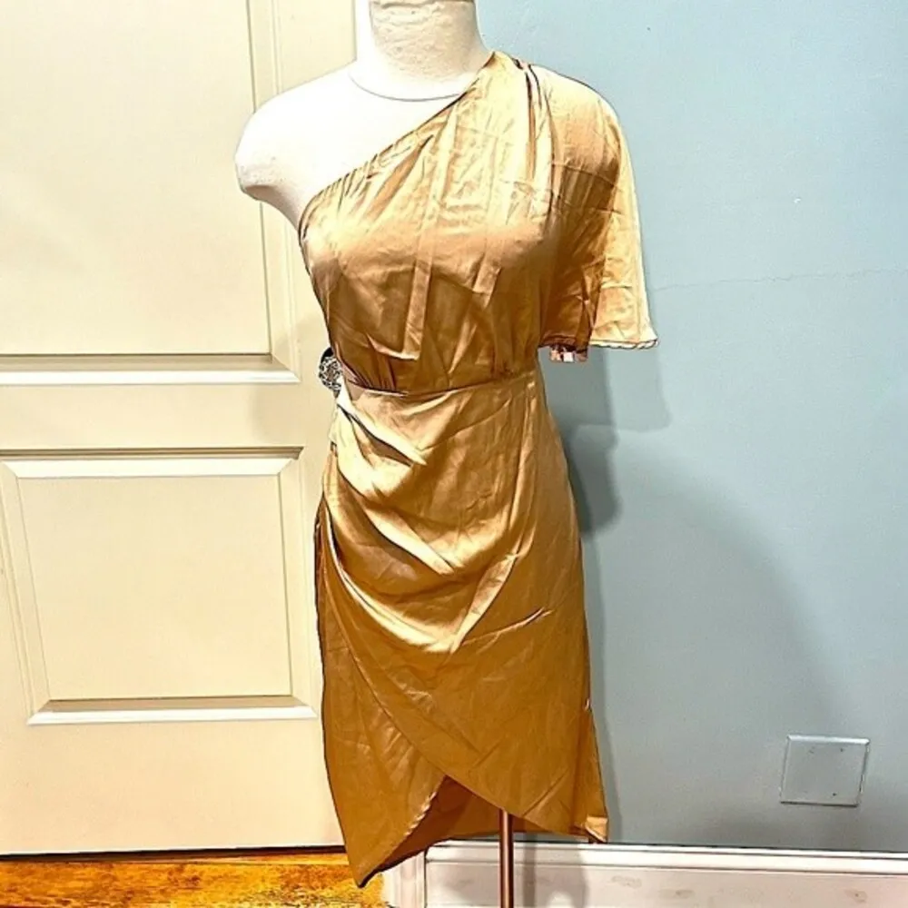 NWT Sincerely Jules Champagne Satin One Shoulder Wrap Tulip Skirt Dress Small - Image 4