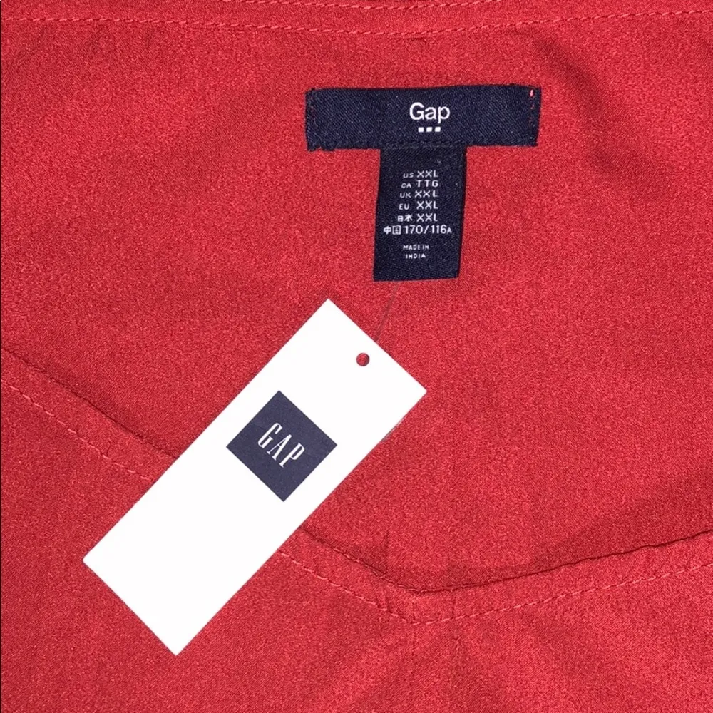 Gap NWT Size XXL Totem Red Pleated V-Neckline Tank Top Cami - Image 6