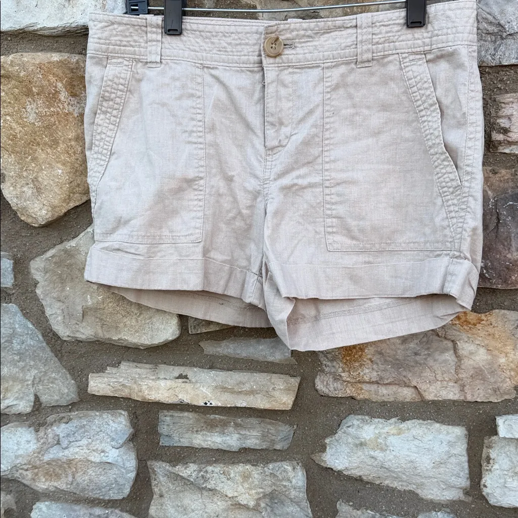 Banana Republic Beige Shorts Linen Blend size 4 - Image 2