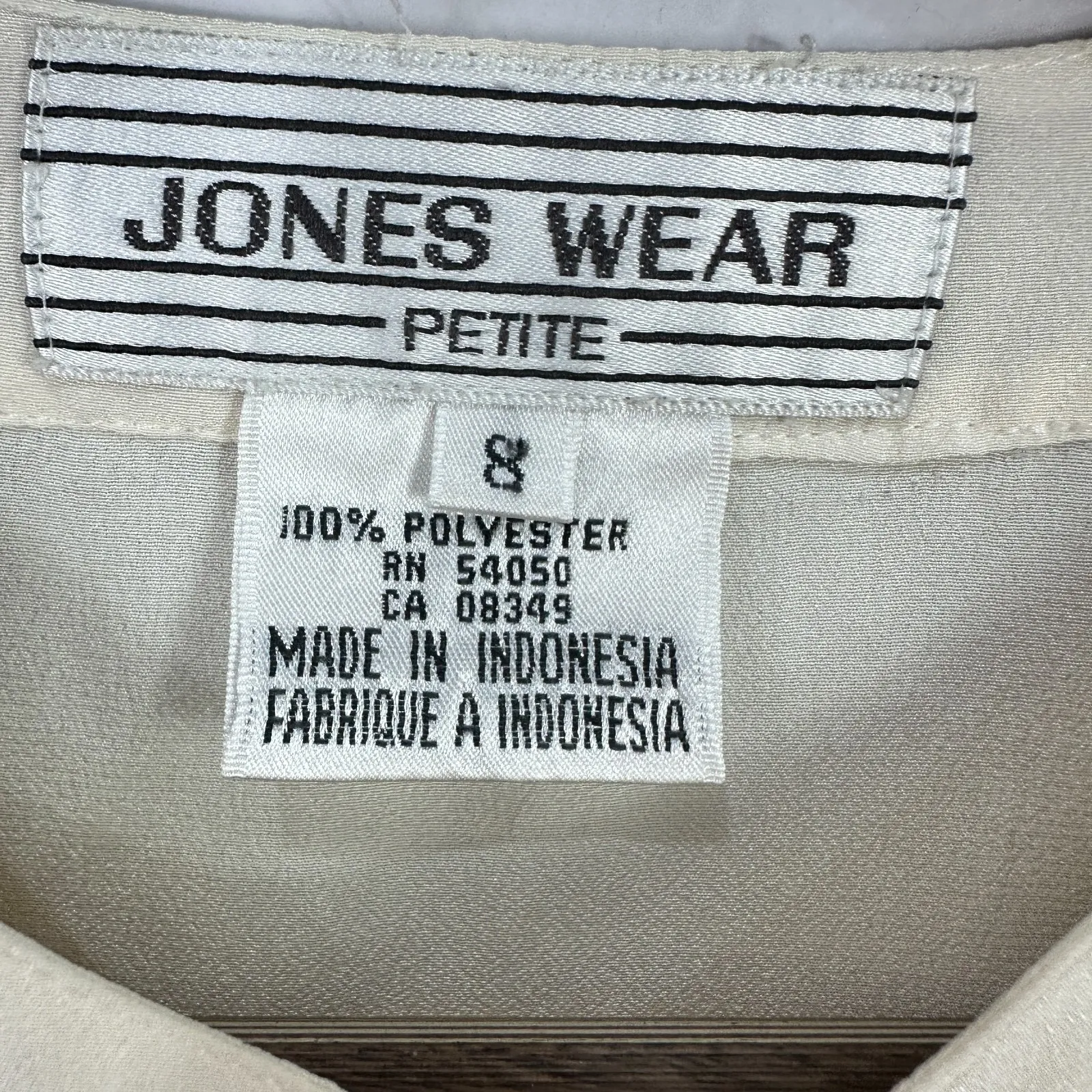 Pleated Blouse Jones Wear Petite 8 Ivory Button Shoulder Vtg 80s Preppy Top Luxe - Image 2