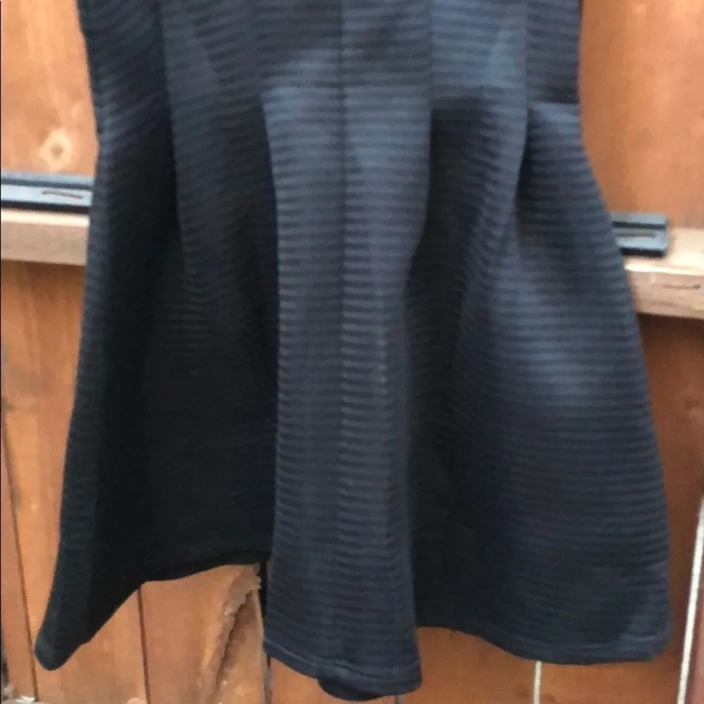 Romeo + Juliet Couture Black Dress - Image 5