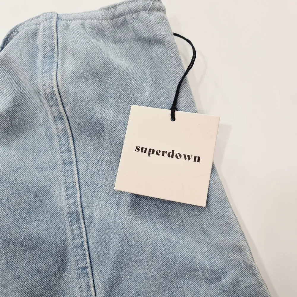 Superdown Domonique Strapless Denim Top in Denim Blue - Image 4