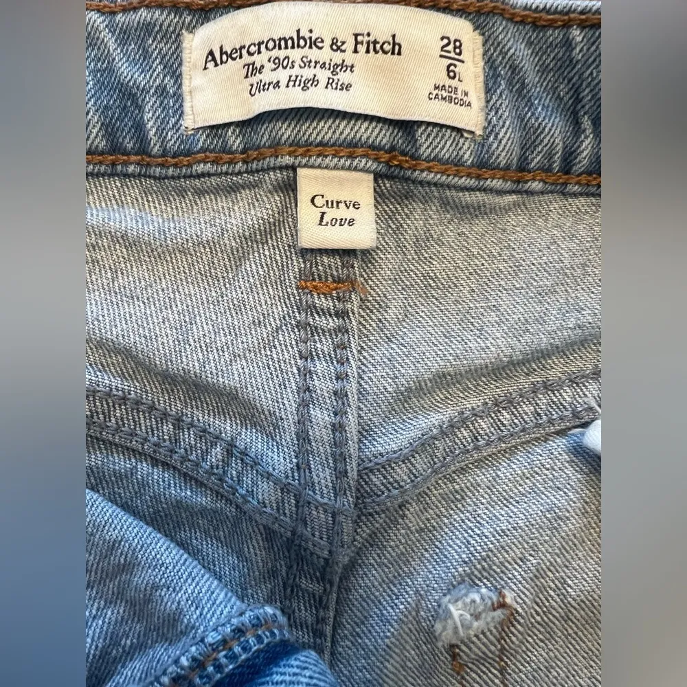 Abercrombie & Fitch The 90s Straight Ultra High Jeans - Image 5